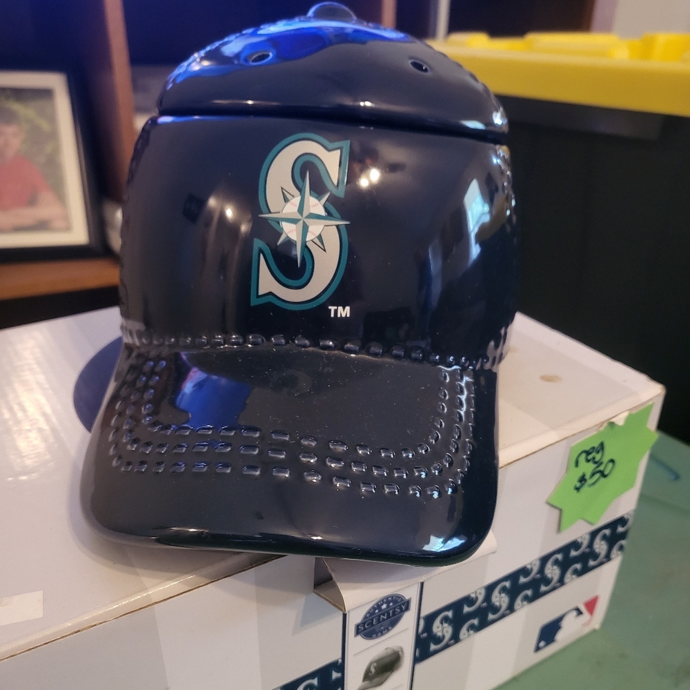 Scentsy Seattle Mariners warmer